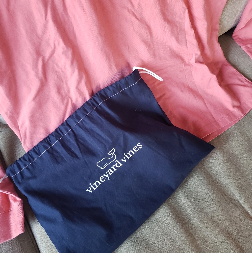 Long sleeved Vineyard Vines Tee Mens M NWT